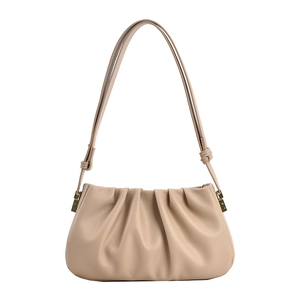 Sac à bandoulière plissé chic en cuir PU beige avec finitions dorées et fine bandoulière