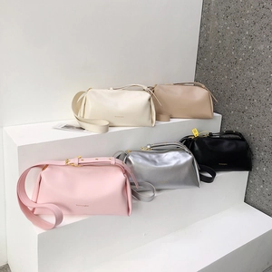 Minimalist women's leather underarm shoulder bags in five colors with golden hardware