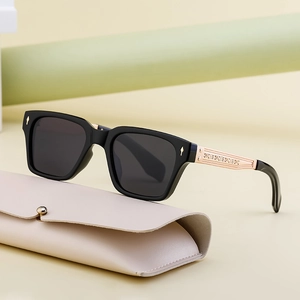 Polarized square sunglasses for men with gold hollow-engraved temples and a leather case