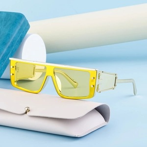 Cyberpunk square one-piece lens sunglasses with yellow frames and white storage case