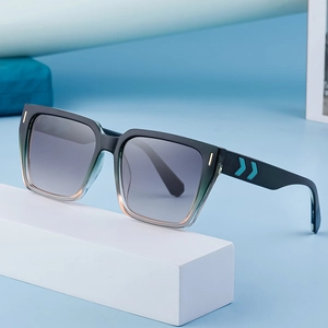 Retro quadratische Sonnenbrille für Herren mit grünem Verlaufsrahmen und grauen Gläsern