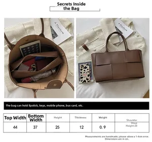 Detailed size guide for large woven tote bag with 44cm width and 25cm height specs