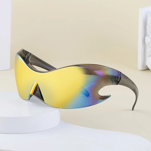 Y2K futuristic sports sunglasses with gradient lenses and translucent grey flame frame