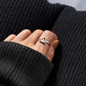 Minimalist S925 sterling silver geometric triangle ring with clear cubic zirconia stone