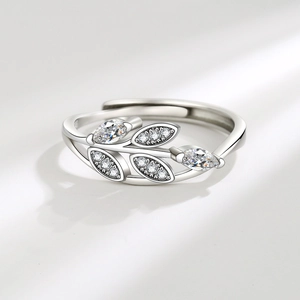 Vintage silver leaf open ring with marquise cut cubic zirconia leaf-shaped design