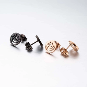 Boucles d'oreilles rondes minimalistes en acier avec étoile ajourée noir et or rose