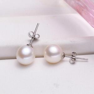 Classic S925 sterling silver pearl stud earrings with elegant round white luster finish