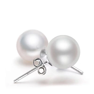 Classic round 925 sterling silver pearl stud earrings with elegant glossy finish