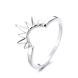 Anello corona girasole minimalista in argento con punte lucide per le donne