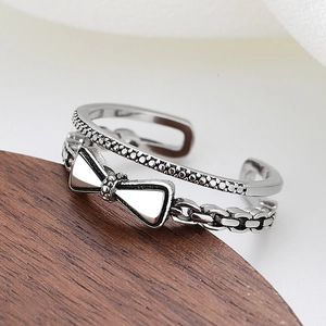Bague vintage argentée double couche avec nœud papillon et anneau ouvert réglable