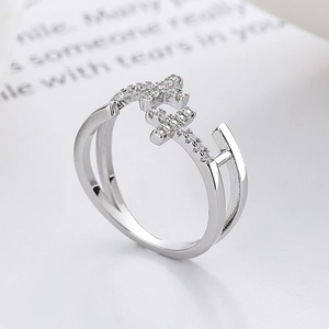 Bague double couche croix en argent avec diamants pavés et anneau ouvert ajustable