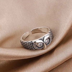 Retro punk owl adjustable open ring with sparkling crystal eyes on champagne satin