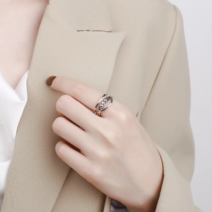 Silver multi-layer crossover spinning bead ring for women with an open adjustable band