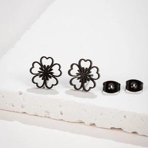 Boucles D'oreilles Clous Fleurs Ajourées En Acier Inoxydable Avec Pétales En Forme De Cœur Bijoux De Mode Pour Femmes