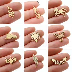 Edelstahl Anhänger Charms DIY Schmuckherstellung Flügel Schädel Herz Schlange Katze Gothic Punk Mode Stil Zubehör