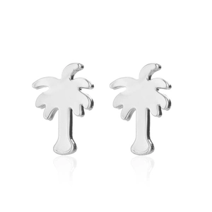 Detailansicht polierter silberner Kokosnussbaum-Ohrstecker für den Sommerurlaub-Stil