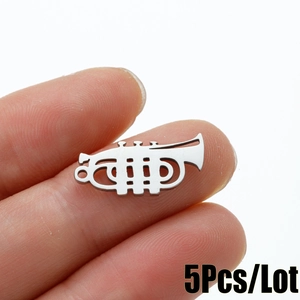 Pendentif instrument de musique saxophone en acier inoxydable argenté poli à la main