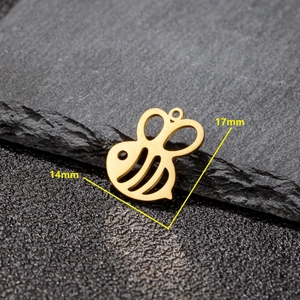 Golden hollow honey bee pendant in stainless steel with 14x17mm size markings on stone