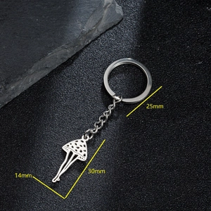 Détail du pendentif champignon avec dimensions de l'anneau 25mm et hauteur 30mm