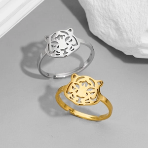 Adjustable stainless steel tiger head rings in gold and silver finish for women