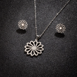 Minimalist hollow daisy floral necklace and earring jewelry set in polished silver finish