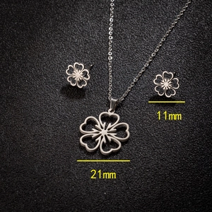 18K gold plated stainless steel jewelry set with hollow cherry blossom flower charms