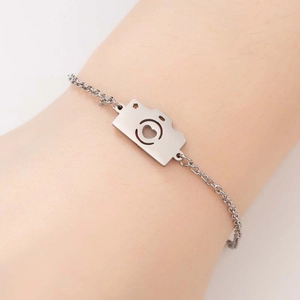 Bracelet Pendentif Appareil Photo Acier Inoxydable Femmes Minimaliste Mode Ajustable Coeur Creux Bijoux