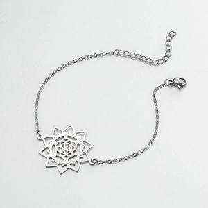 Detailed shot of mandala pendant bracelet with lobster clasp and adjustable silver chain