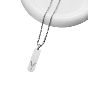 Collier chaîne box en acier inoxydable argenté avec pendentif lettre Y ajouré