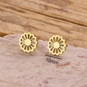 Boucles d'oreilles fleurs ajourées de 10mm en acier inoxydable plaqué or 18k