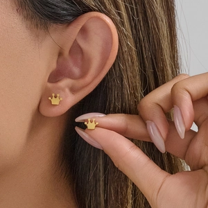 Polished 18K gold plated stainless steel crown stud earrings for women with ear placement