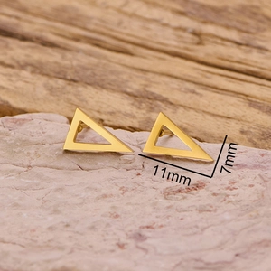 Boucles d'oreilles triangles minimalistes en acier inoxydable doré, taille 11mm x 7mm