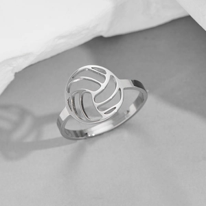 Bague réglable en acier inoxydable avec un motif de volleyball circulaire ajouré