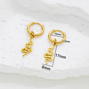 Boucles d'oreilles créoles serpent dorées vintage avec pendentifs de 17mm de long