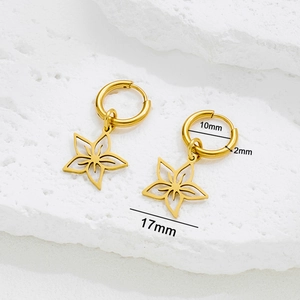 Boucles d'oreilles créoles en acier doré avec pendentifs fleurs de cerisier
