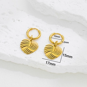 Boucles d'oreilles minimalistes en acier doré avec pendentifs cœur et anneaux de 10 mm