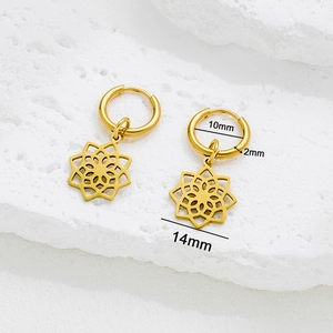 Edelstahl-Creolen mit 18K Vergoldung, Mandala-Blumenanhänger und 10 mm Innendurchmesser