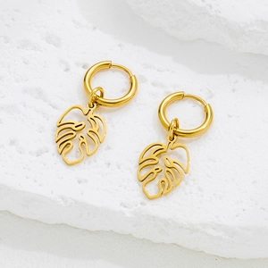 Boucles D'oreilles Créoles Feuille De Monstera Évidée Acier Inoxydable Plqué Or 18K Pendentifs Palmier Bijoux Femmes