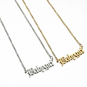 Colliers pendentifs Babygirl gothiques en or et argent avec des chaînes minimalistes