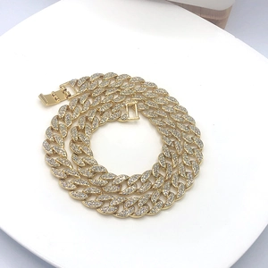 Collana da uomo hip hop in oro con maglia cubana e pavé di brillanti zirconi cubici