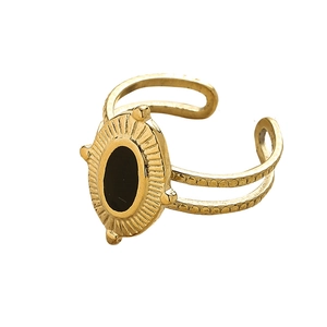 Bague vintage en acier titane doré avec centre ovale en émail noir et anneau ajustable
