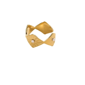 Bague géométrique ajustable dorée en losanges avec motif soleil et perles blanches