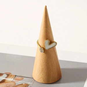 Bague cœur plaquée or 14k avec incrustation de marbre blanc et cristaux pour femme