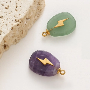 Pendentifs goutte en pierre naturelle avec croix dorée en aventurine verte et améthyste violette