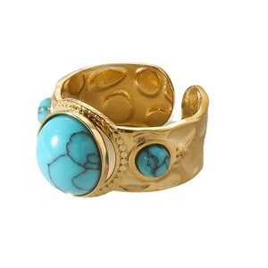 Vintage gold turquoise ring with hammered texture and bohomeian style engraving