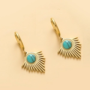 Boucles d'oreilles dorées en titane avec turquoise pour fêtes et quotidien