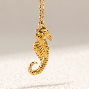 Collier Pendentif Acier Inoxydable Plaqué Or 18K Abeille Hippocampe Soleil Coquillage Étanche Bijoux Pour Femmes