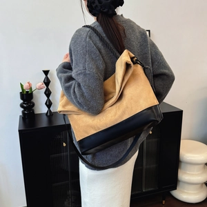 Retro large capacity tote bag in brown suede with black leather trim and rope handles