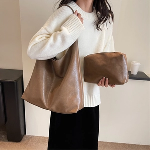Women PU Leather Hobo Shoulder Bag Large Capacity Vintage Minimalist Commuting Tote With Inner Pouch