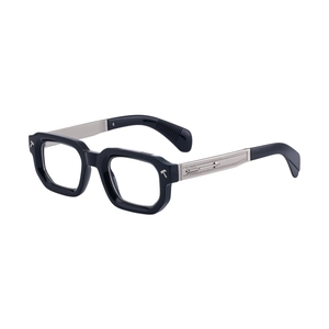Classic black square frame sunglasses with silver arrow engraved metal temples for men